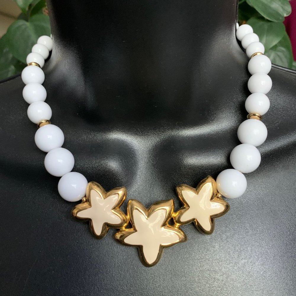 Napier White Beaded Star Necklace